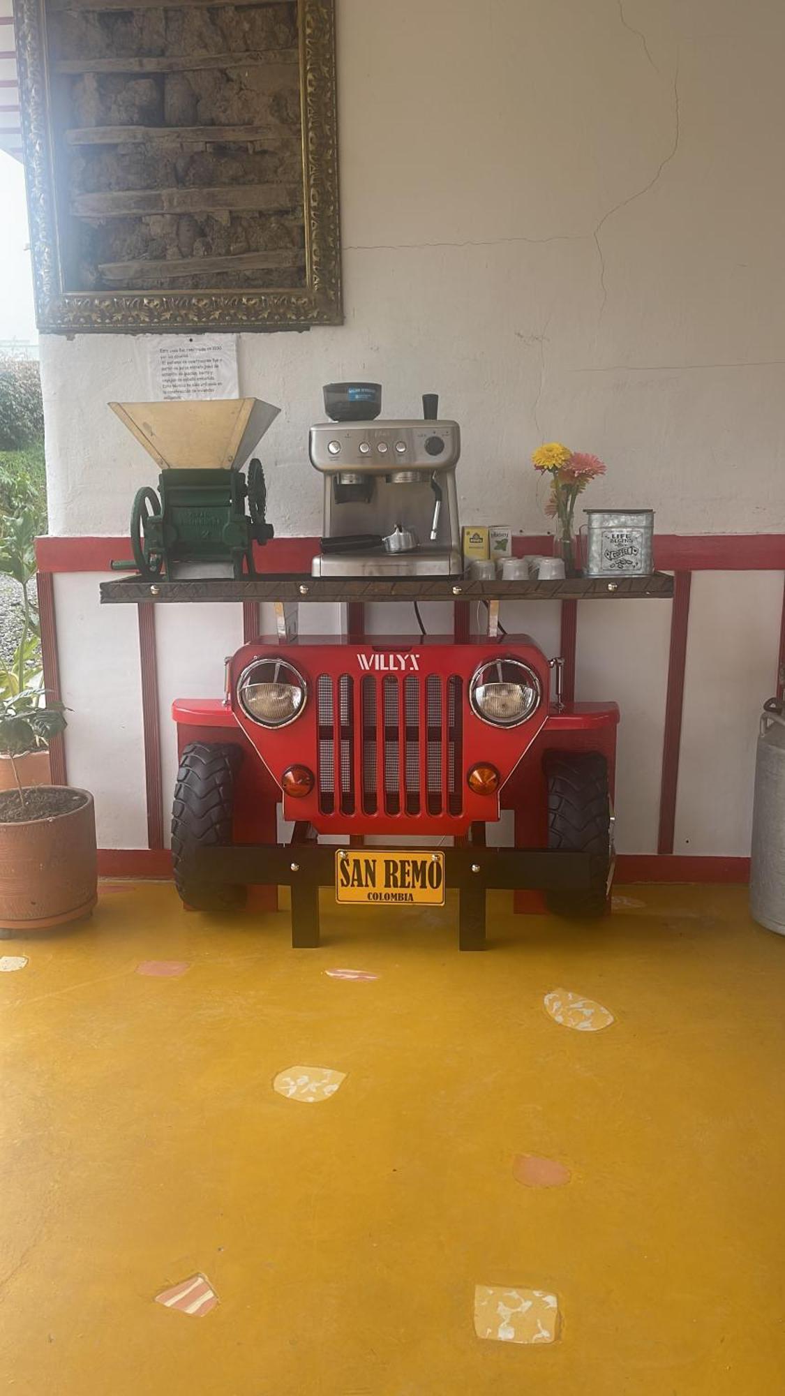 Rural San Remo Hotel *